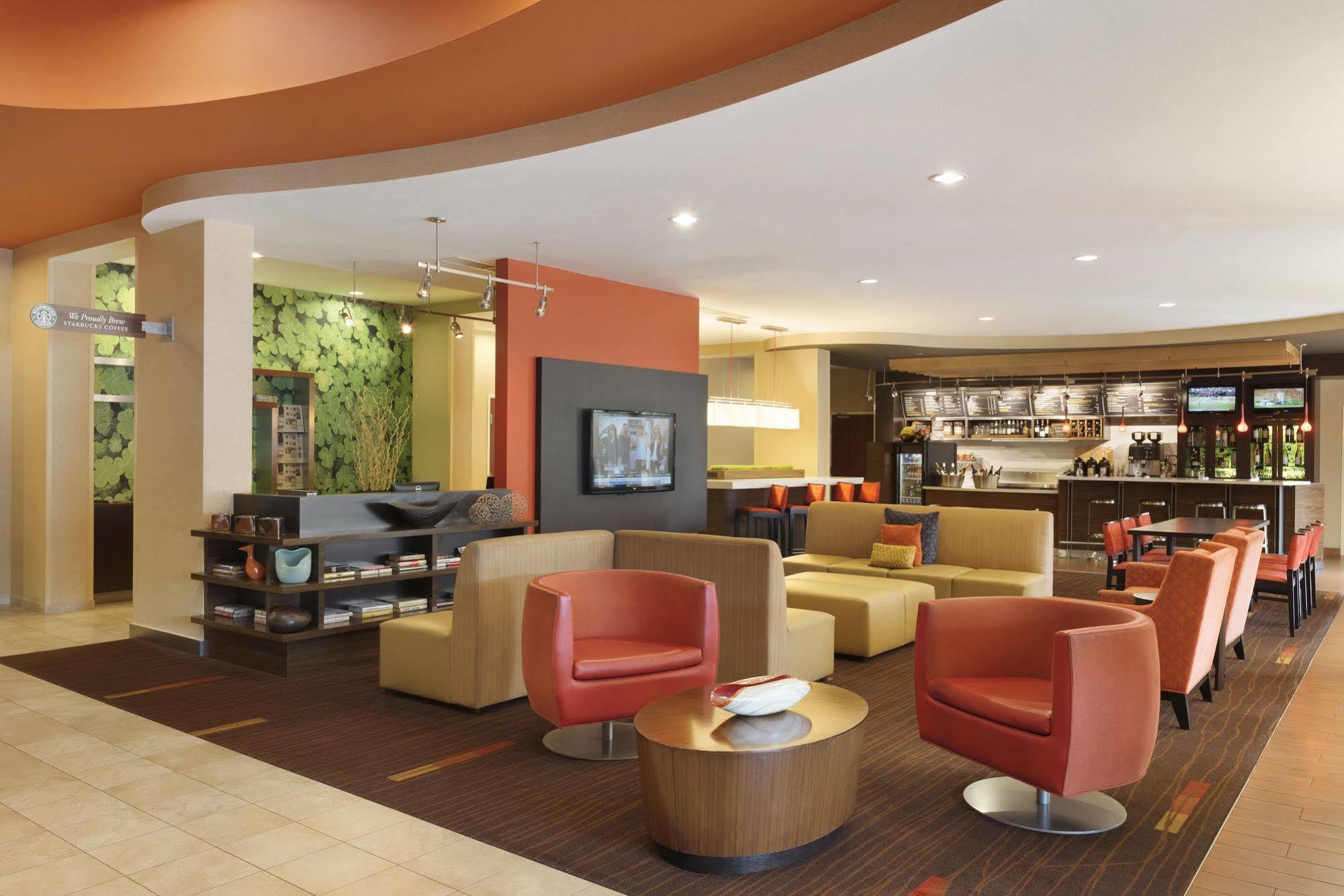 Courtyard By Marriott Peoria Hotel Bagian luar foto